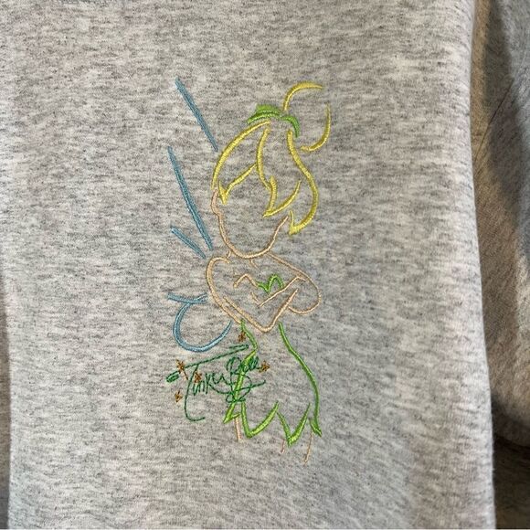 ✨ Gildan Gray Tinkerbell Embroidered Crewneck Sweatshirt Small - Picture 3 of 9